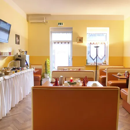 Thueringer Hof Hotell 3*