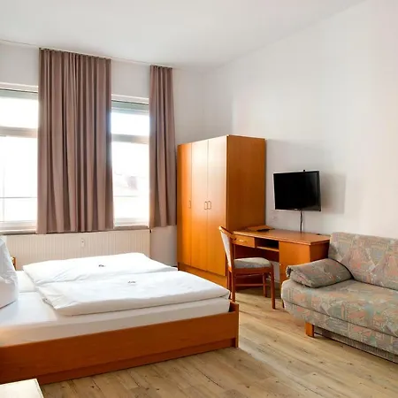 Thueringer Hof 3*